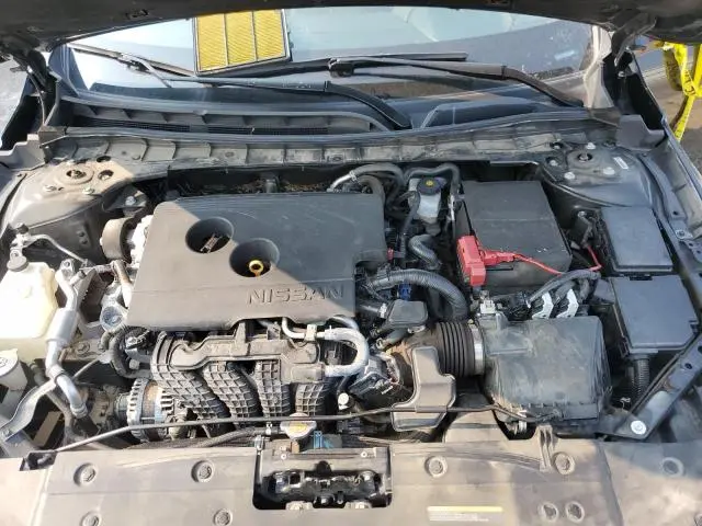 2019 NISSAN ALTIMA SR  