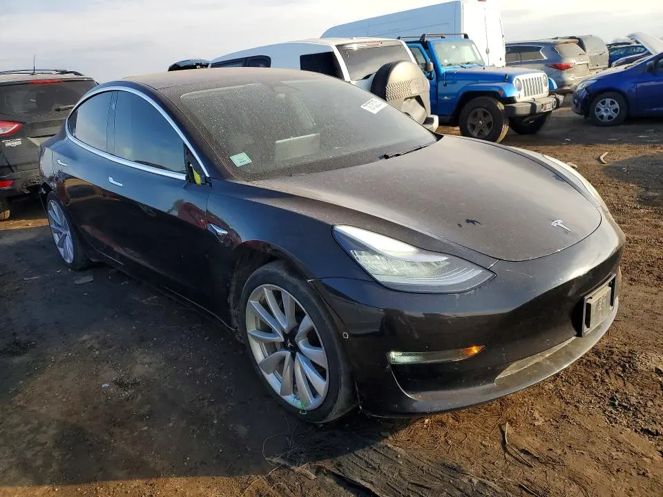 2018 TESLA MODEL 3   