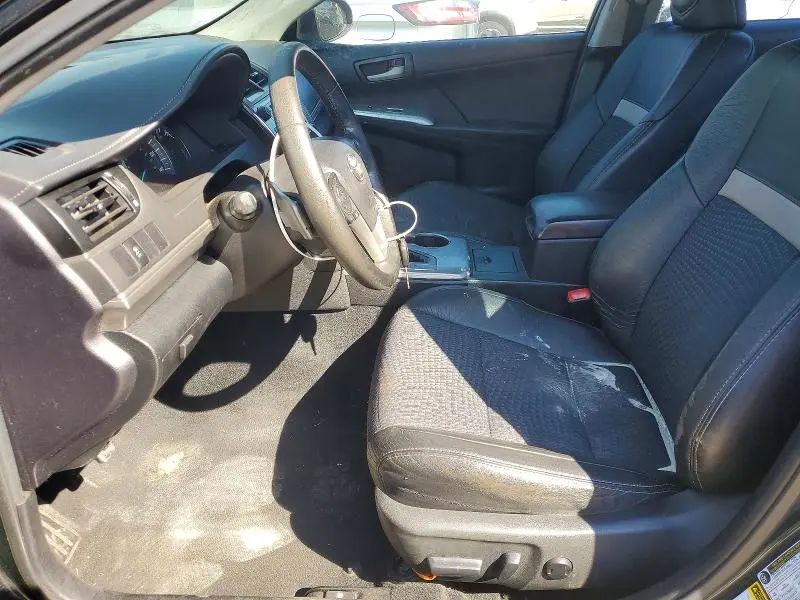 2014 TOYOTA CAMRY SE  