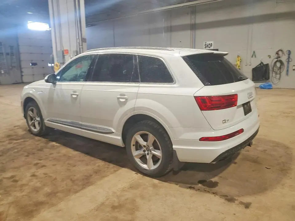 2017 AUDI Q7 TECHNIK S-LINE  