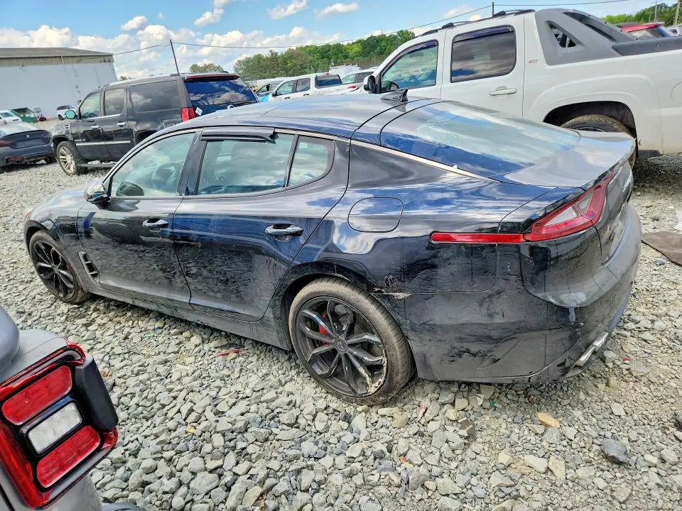 2021 KIA STINGER GT2  