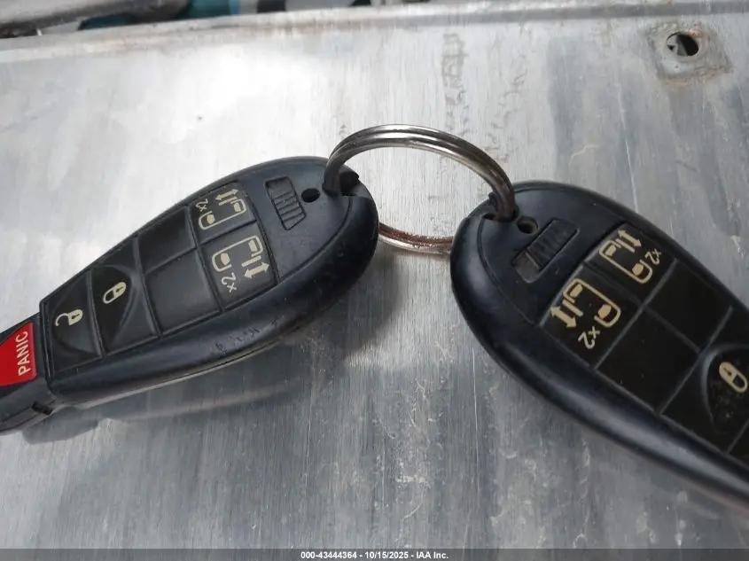 2012 DODGE GRAND CARAVAN CREW