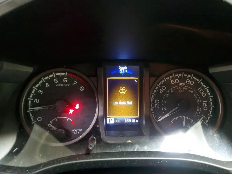 2017 TOYOTA TACOMA SR V6  