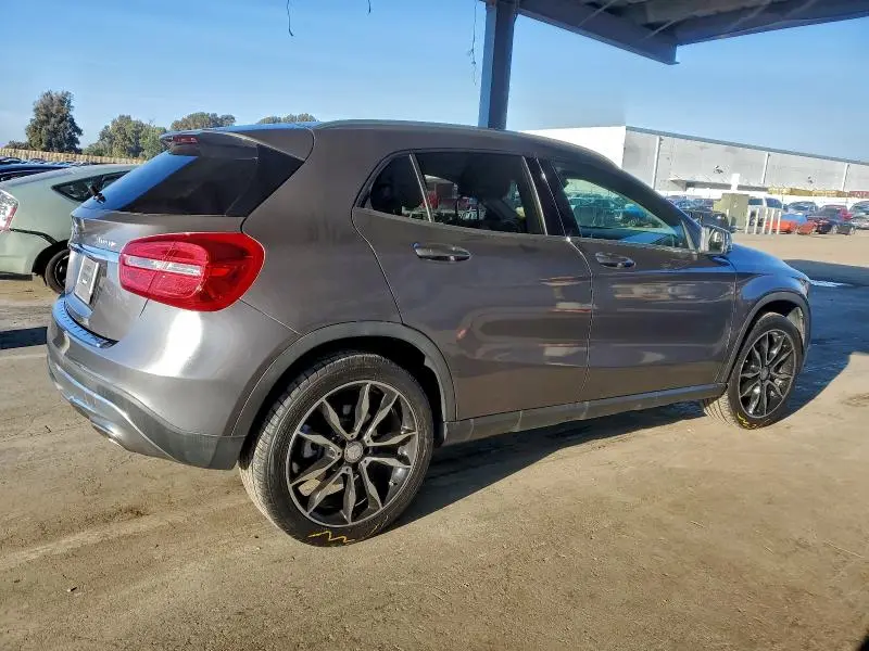 2015 MERCEDES-BENZ GLA 250 4MATIC  