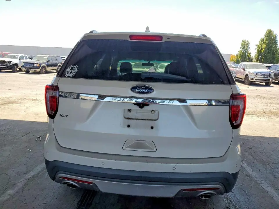 2016 FORD EXPLORER XLT  