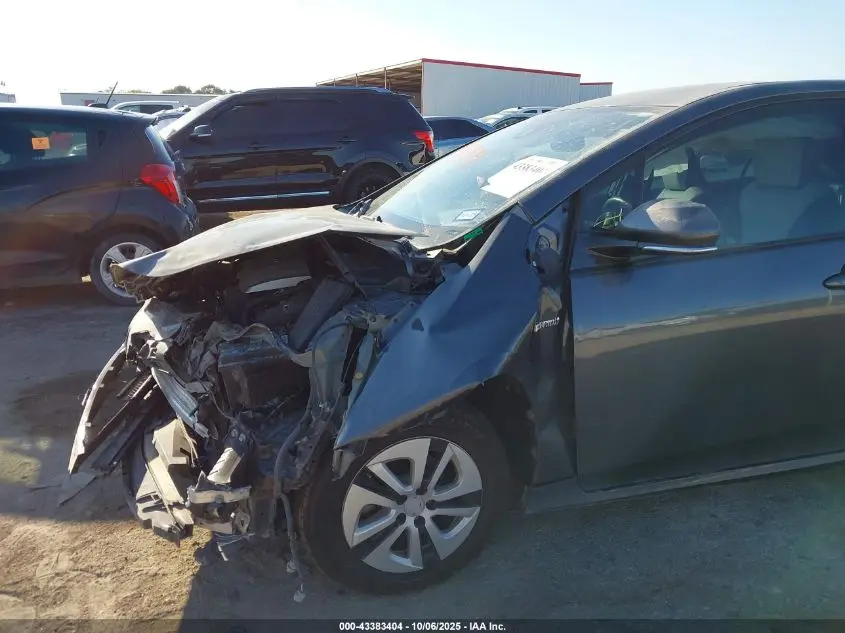 2017 TOYOTA PRIUS FOUR