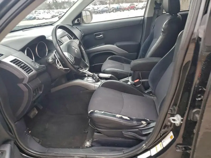 2012 MITSUBISHI OUTLANDER SE  