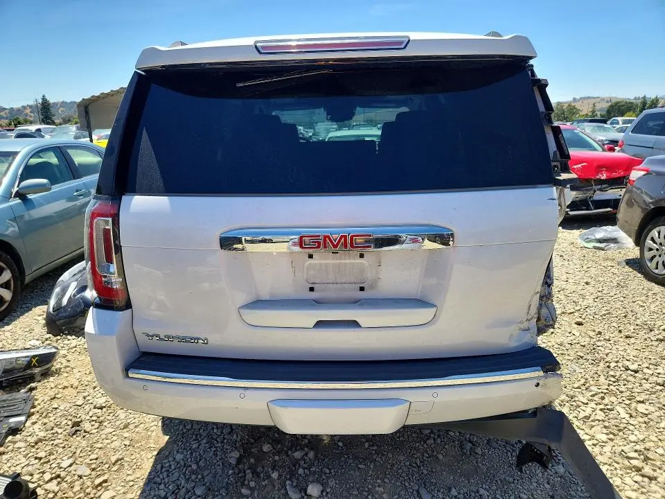 2020 GMC YUKON DENALI  