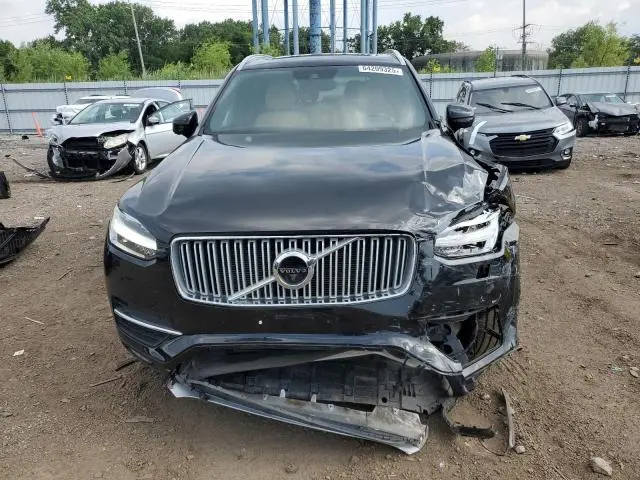 2016 VOLVO XC90 T6  