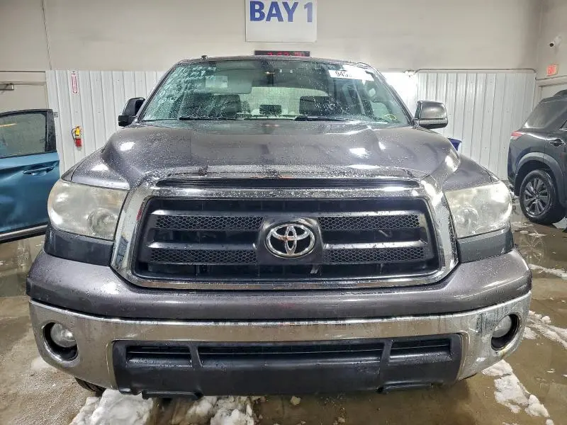 2011 TOYOTA TUNDRA CREWMAX SR5  