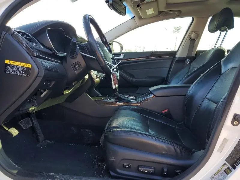 2015 KIA CADENZA PREMIUM  