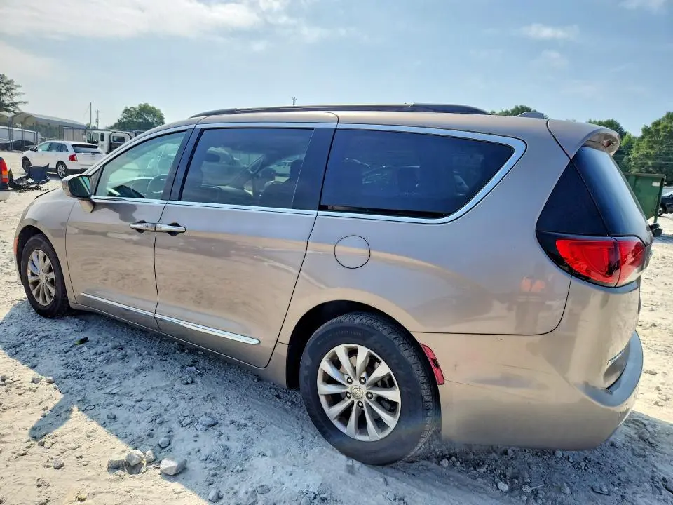 2017 CHRYSLER PACIFICA TOURING L  