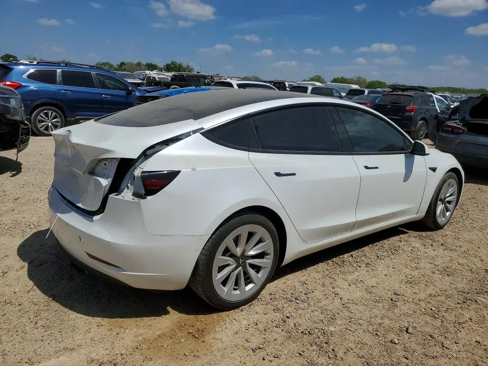 2021 TESLA MODEL 3   