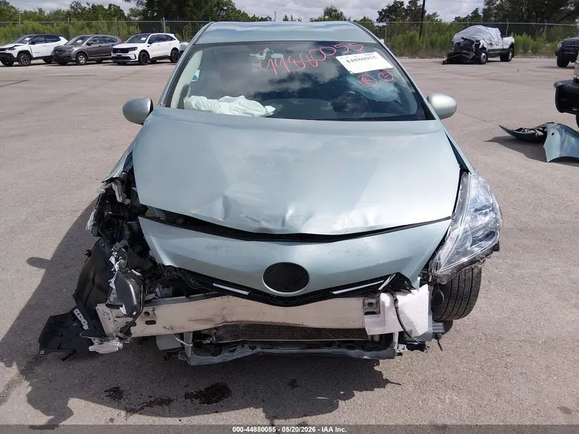 2013 TOYOTA PRIUS V FIVE