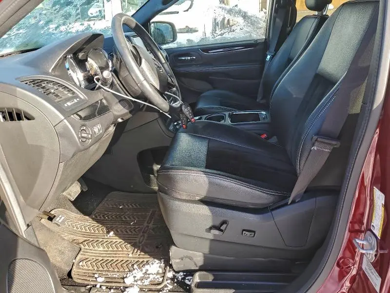 2017 DODGE GRAND CARAVAN SXT  