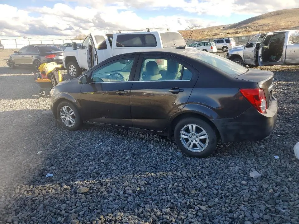 2015 CHEVROLET SONIC LT  