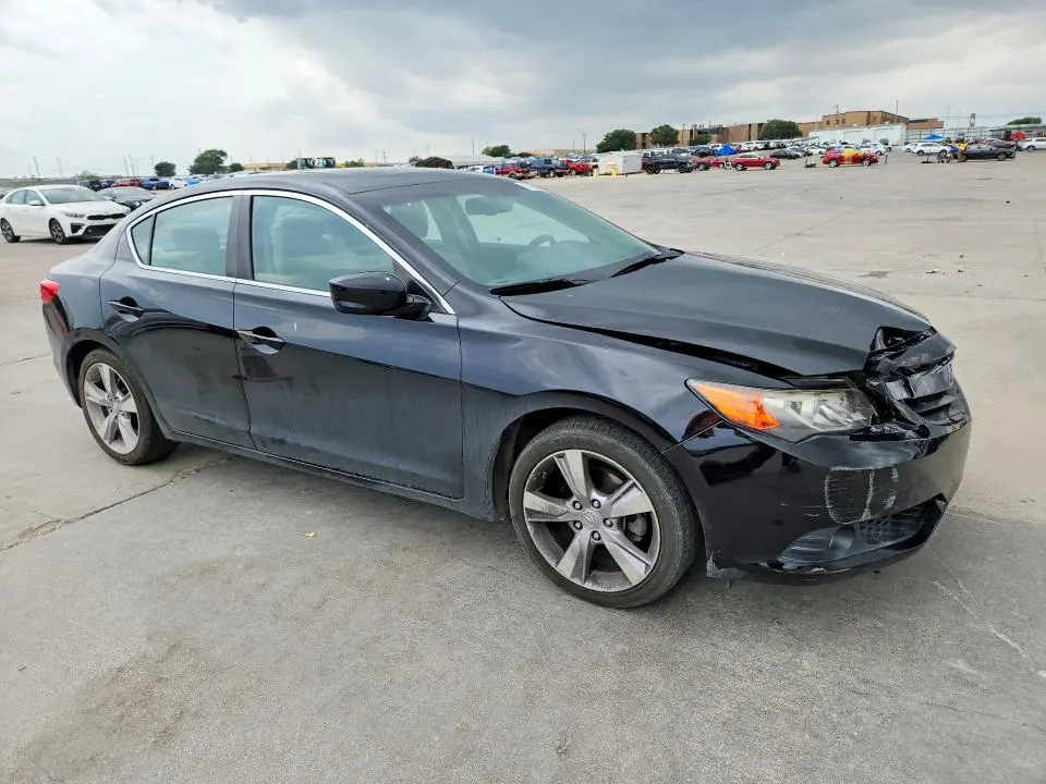 2014 ACURA ILX 20 TECH  
