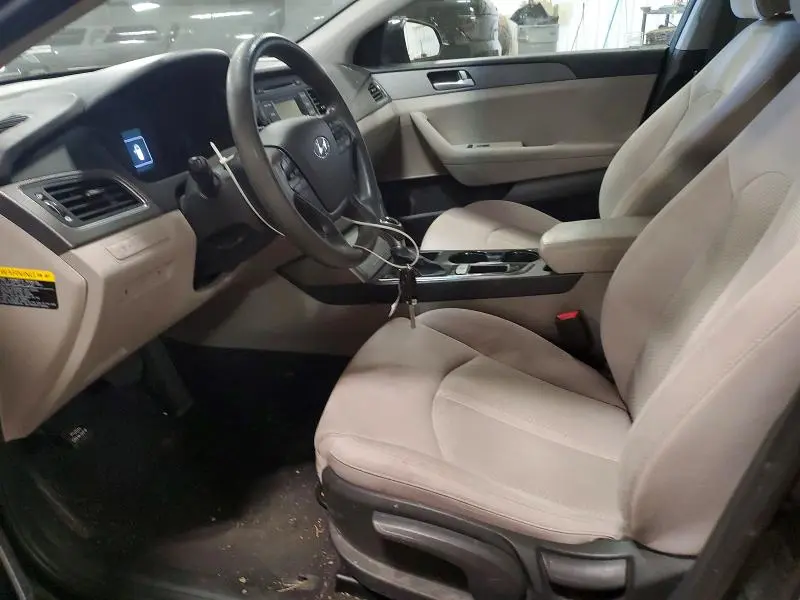 2017 HYUNDAI SONATA SE  