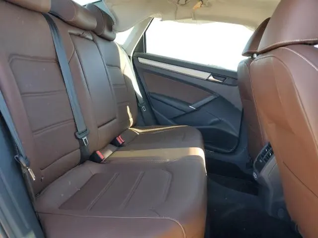 2021 VOLKSWAGEN PASSAT SE  
