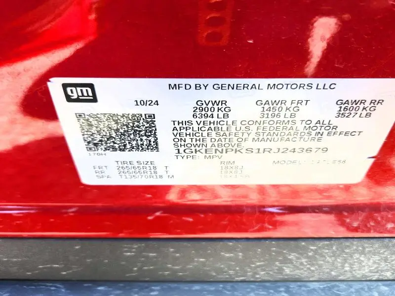 2024 GMC ACADIA AT4  