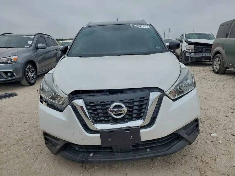 2020 NISSAN KICKS SV  