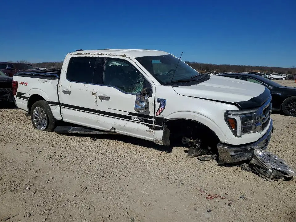 2024 FORD F150 LARIAT  