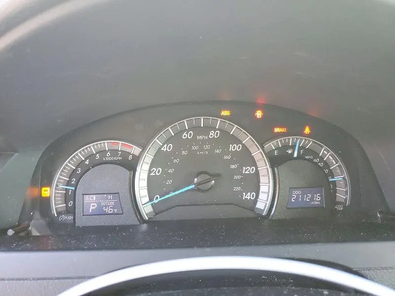2012 TOYOTA CAMRY SE SPORT LIMITED EDITION  