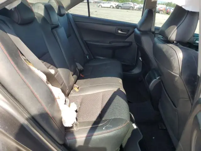 2016 TOYOTA CAMRY LE  