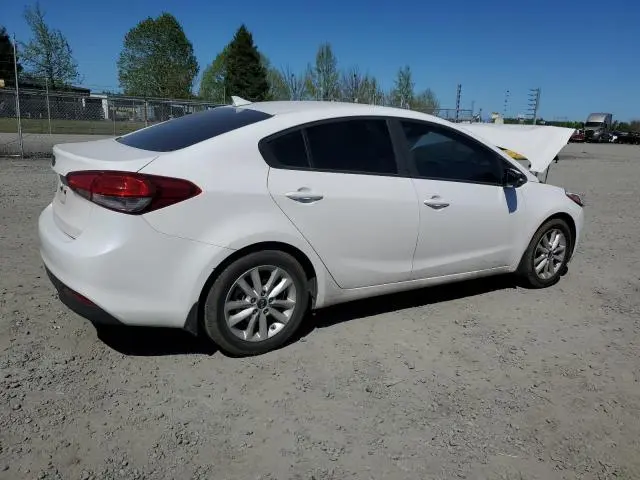 2017 KIA FORTE LX  
