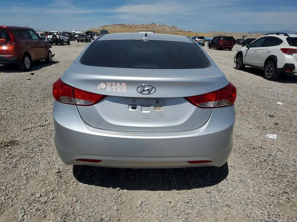 2011 HYUNDAI ELANTRA GLS  