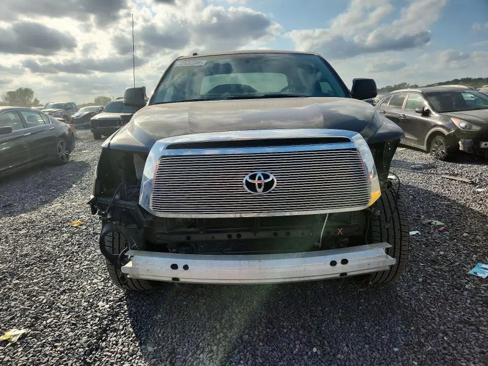 2013 TOYOTA TUNDRA CREWMAX SR5  