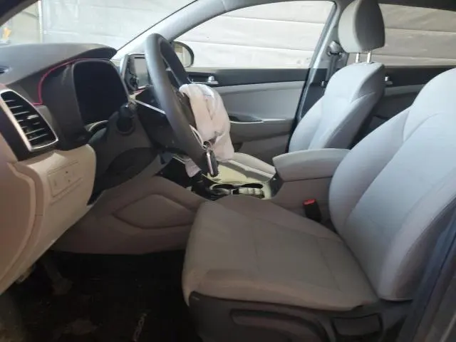 2021 HYUNDAI TUCSON SE