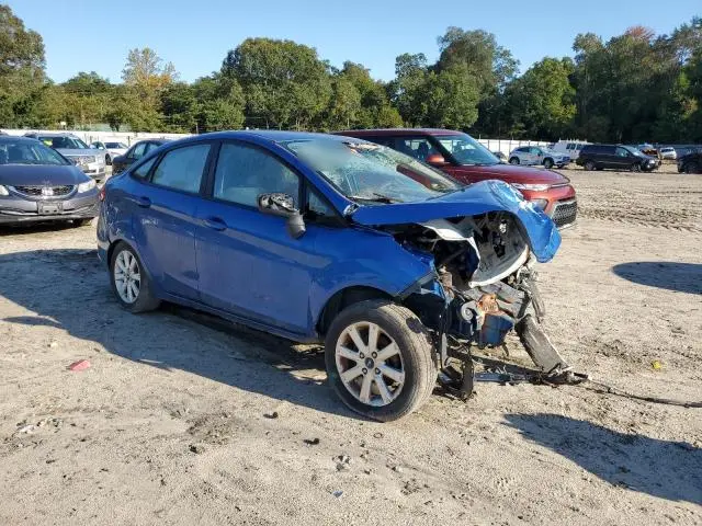 2011 FORD FIESTA SE  