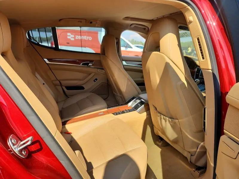 2012 PORSCHE PANAMERA 2  