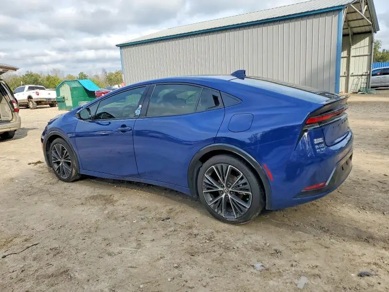 2025 TOYOTA PRIUS XLE  