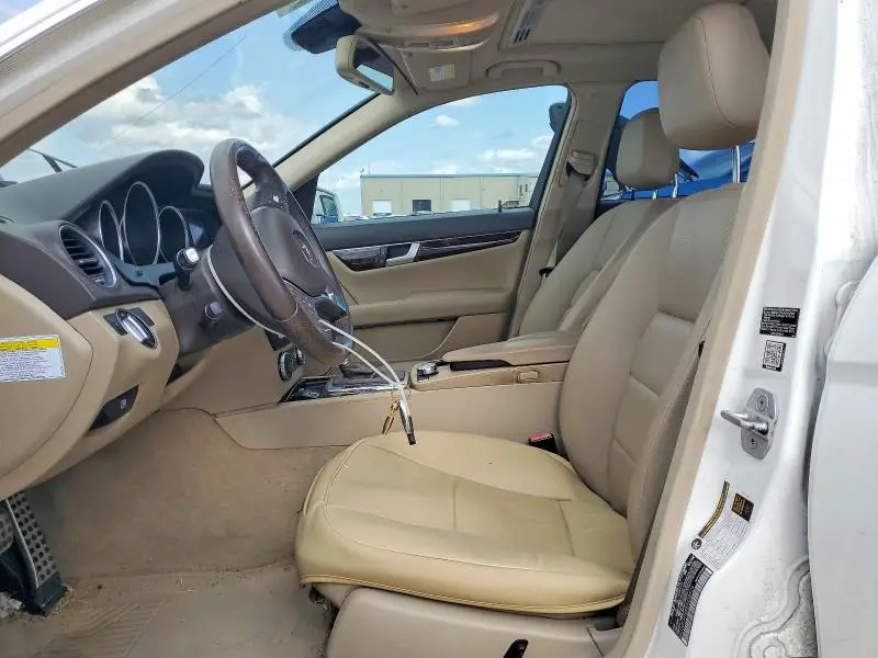 2014 MERCEDES-BENZ C 250  