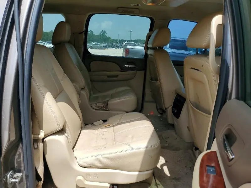 2012 CHEVROLET SUBURBAN C1500 LT  