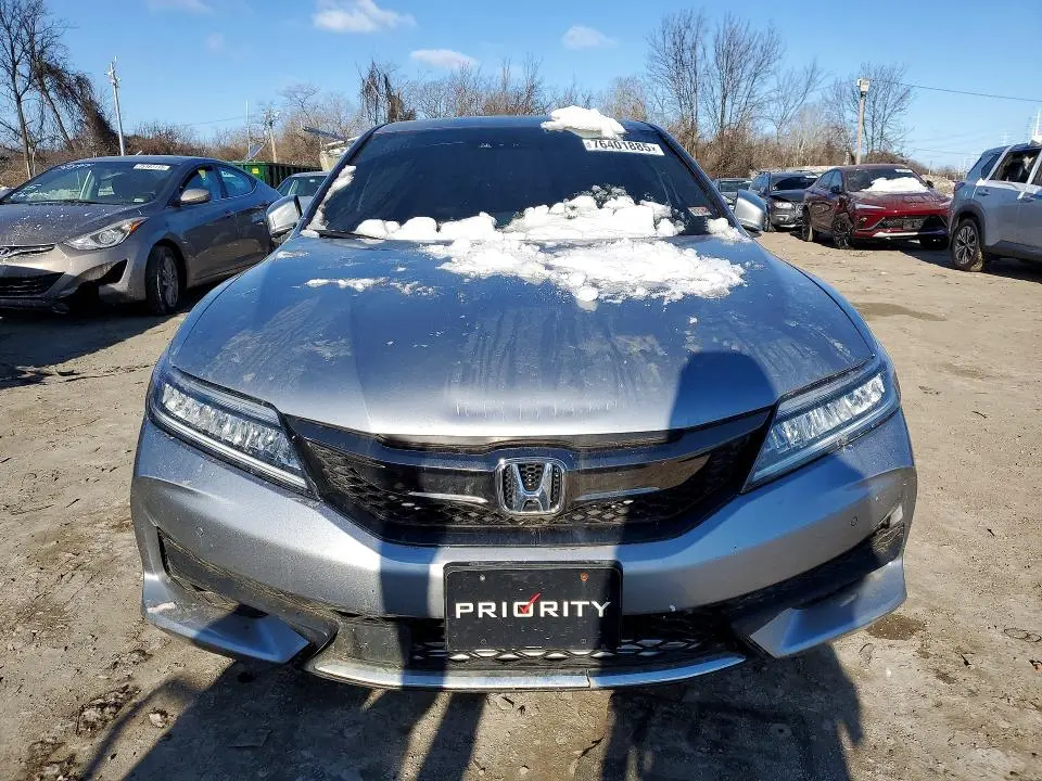 2017 HONDA ACCORD TOURING  