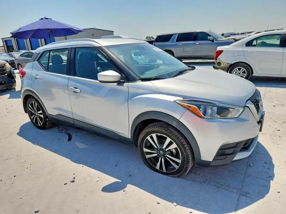 2020 NISSAN KICKS SV  