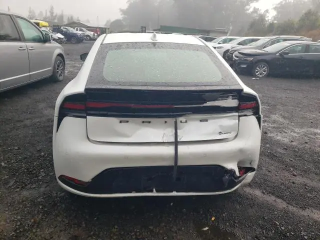 2024 TOYOTA PRIUS LE  