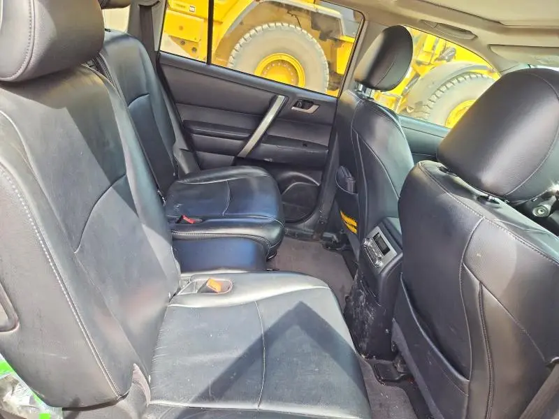 2011 TOYOTA HIGHLANDER BASE  
