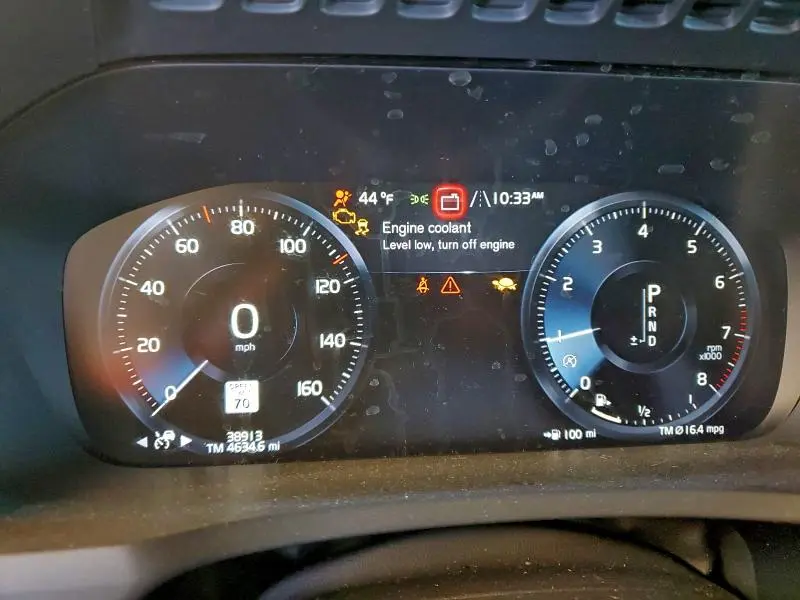 2021 VOLVO XC90 T6 MOMENTUM  