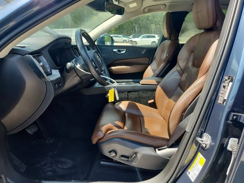 2019 VOLVO XC60 T5 INSCRIPTION  