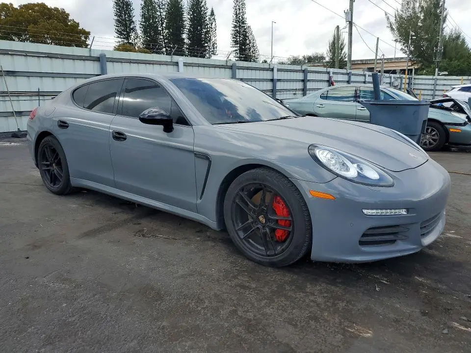 2014 PORSCHE PANAMERA 2  