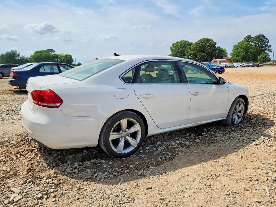 2014 VOLKSWAGEN PASSAT S  