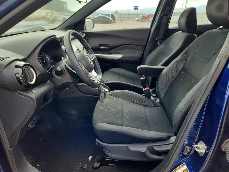 2019 NISSAN KICKS SV  