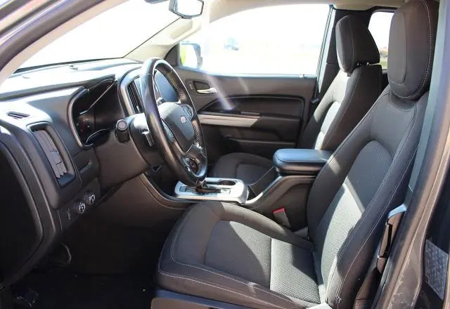 2017 CHEVROLET COLORADO LT  