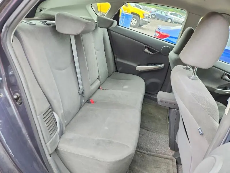 2010 TOYOTA PRIUS III  
