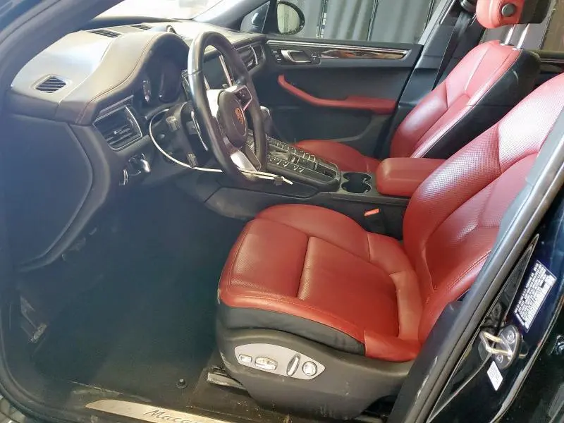 2018 PORSCHE MACAN S  