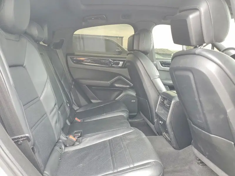 2020 PORSCHE CAYENNE COUPE  